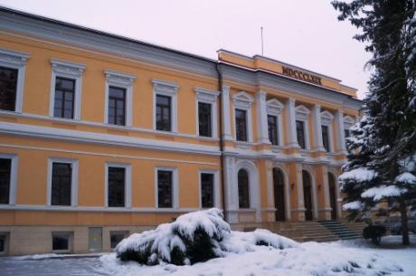 university_1325595722_236_rum5-uvm-cluj.jpg
