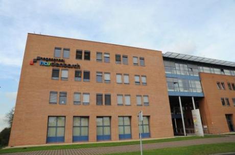 university_1381521789_282_has.jpg